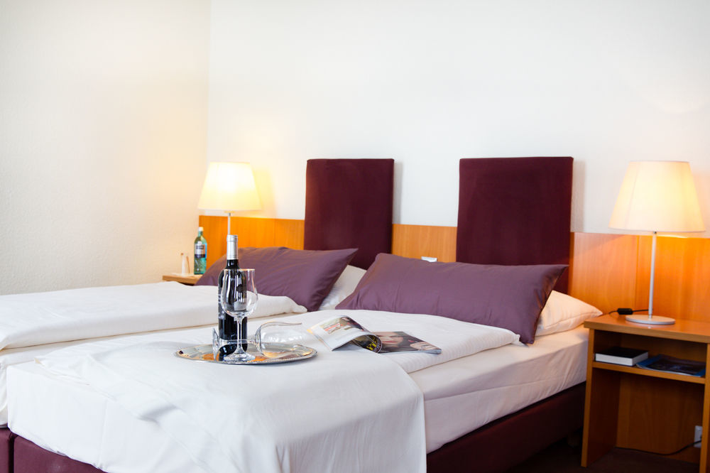 Hotel Am Rhein Wesseling Eksteriør billede