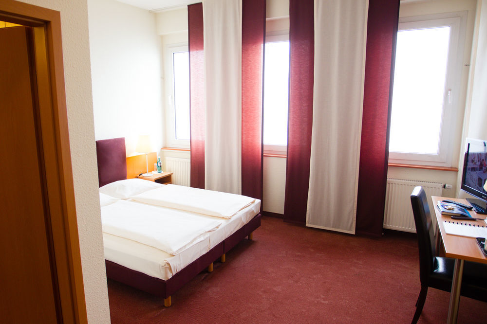 Hotel Am Rhein Wesseling Eksteriør billede